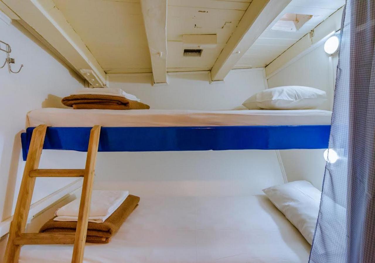 Rhythm Floating Hostel - Ζαντάρ Εξωτερικό φωτογραφία