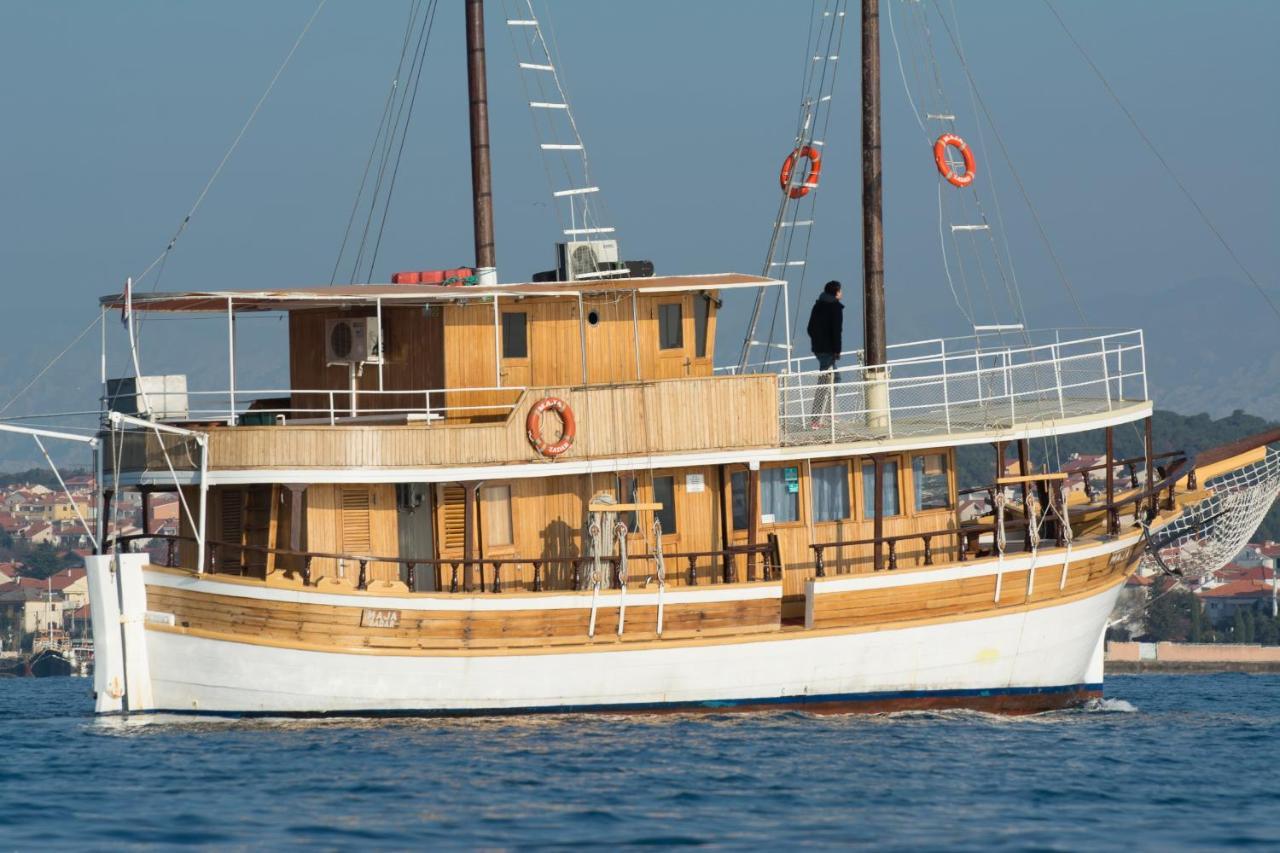 Rhythm Floating Hostel - Ζαντάρ Εξωτερικό φωτογραφία