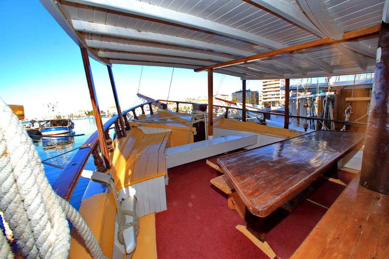 Rhythm Floating Hostel - Ζαντάρ Εξωτερικό φωτογραφία