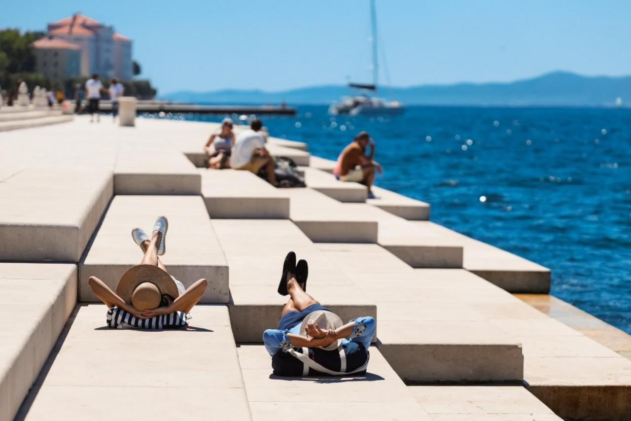 Rhythm Floating Hostel - Ζαντάρ Εξωτερικό φωτογραφία