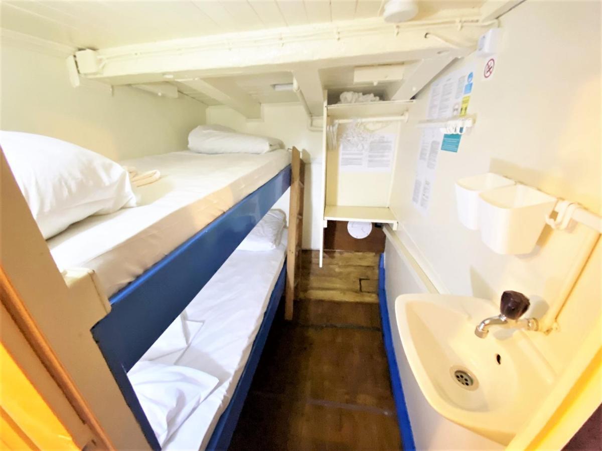 Rhythm Floating Hostel - Ζαντάρ Εξωτερικό φωτογραφία