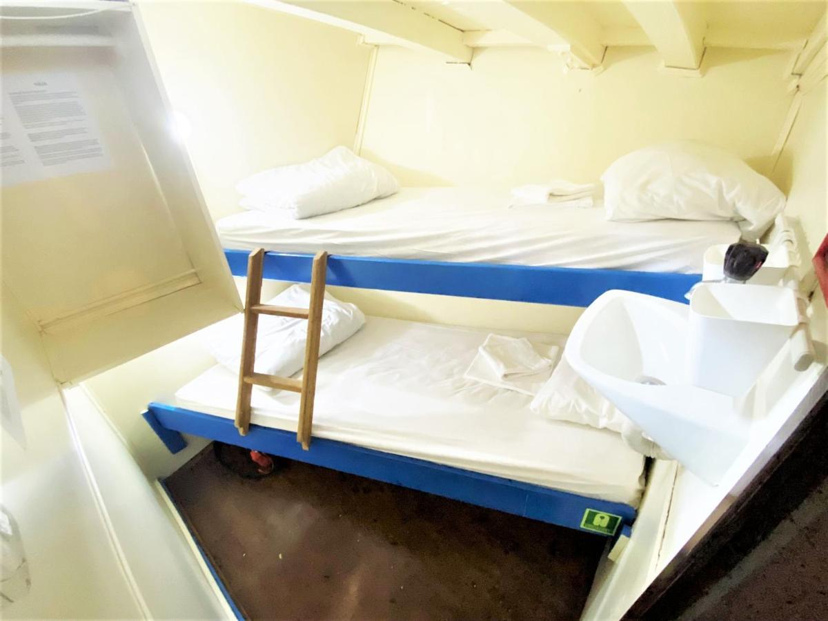 Rhythm Floating Hostel - Ζαντάρ Εξωτερικό φωτογραφία