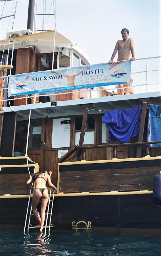 Rhythm Floating Hostel - Ζαντάρ Εξωτερικό φωτογραφία