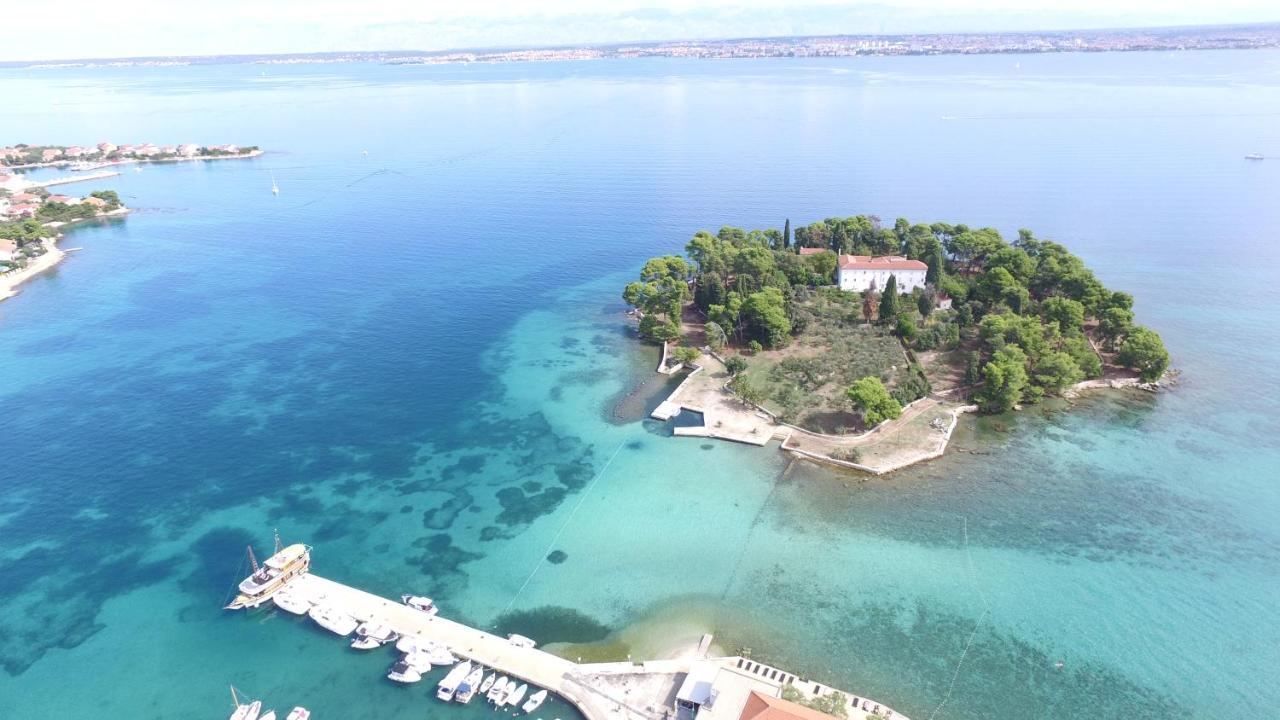 Rhythm Floating Hostel - Ζαντάρ Εξωτερικό φωτογραφία