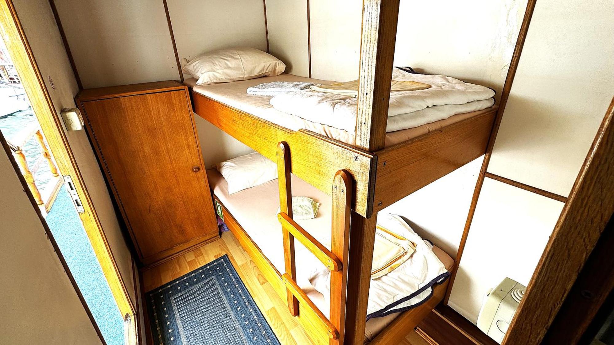 Rhythm Floating Hostel - Ζαντάρ Εξωτερικό φωτογραφία