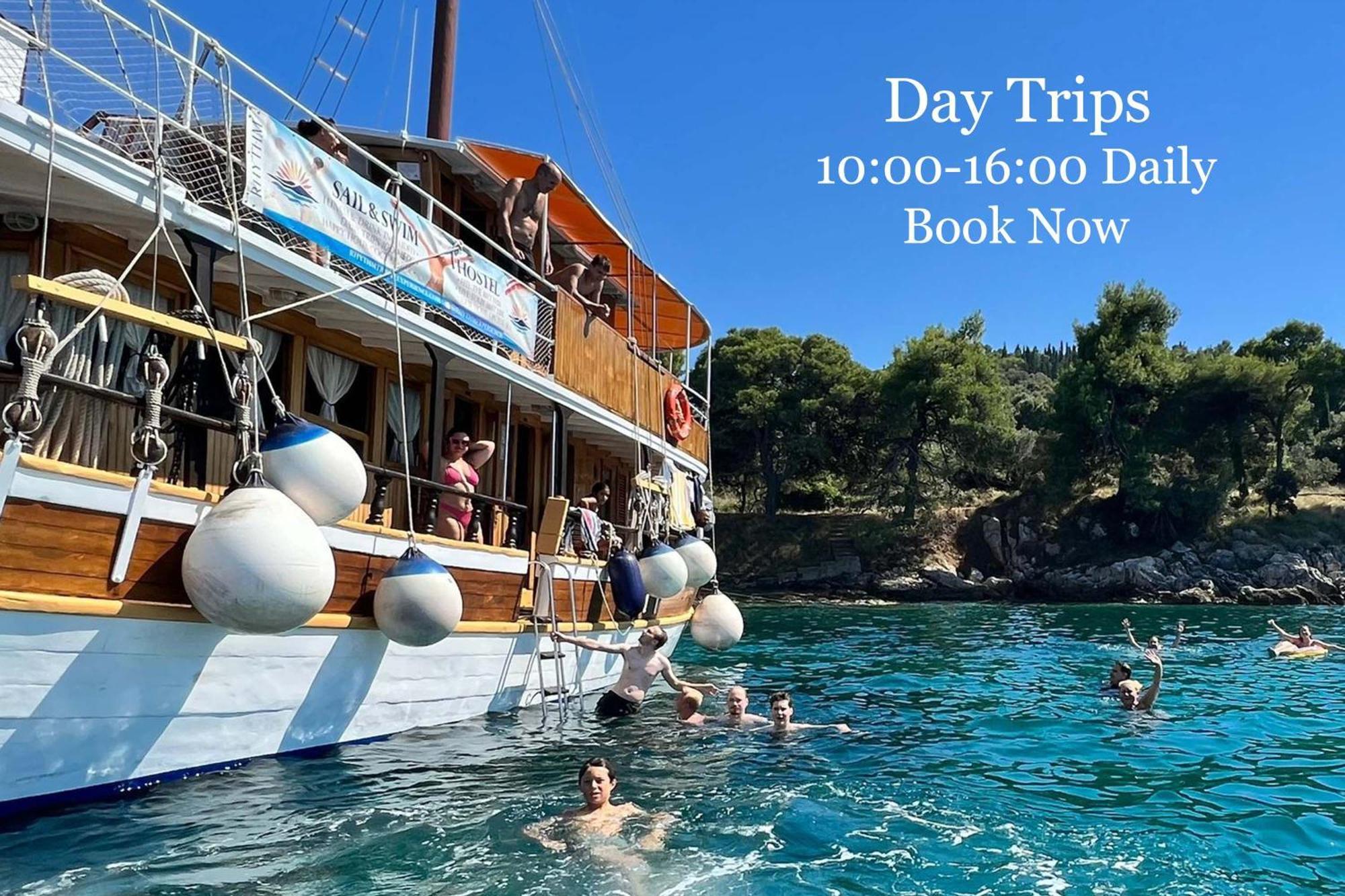 Rhythm Floating Hostel - Ζαντάρ Εξωτερικό φωτογραφία
